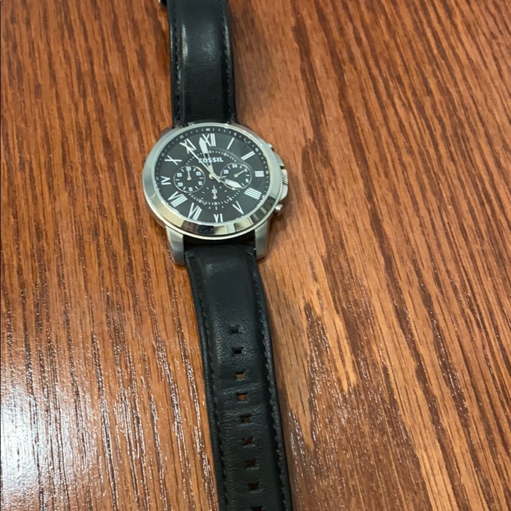 Fossil Watch - Picture 2 of 3